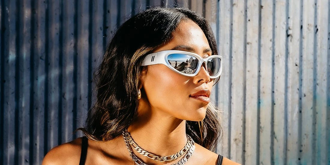 Metallic Silver Zoom View Image 4